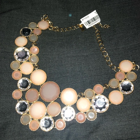 Necklace - Picture 2 of 3